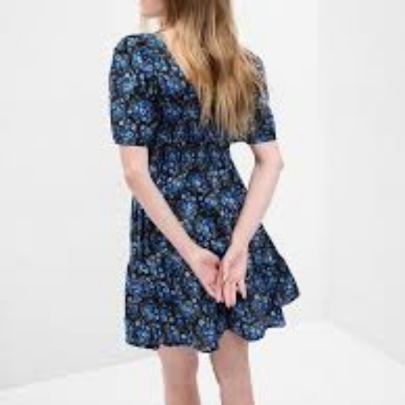 NWT Smocked Babydoll Dress - Picture 5 of 6